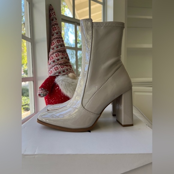 ALDO Ankle Boot - Picture 4 of 12